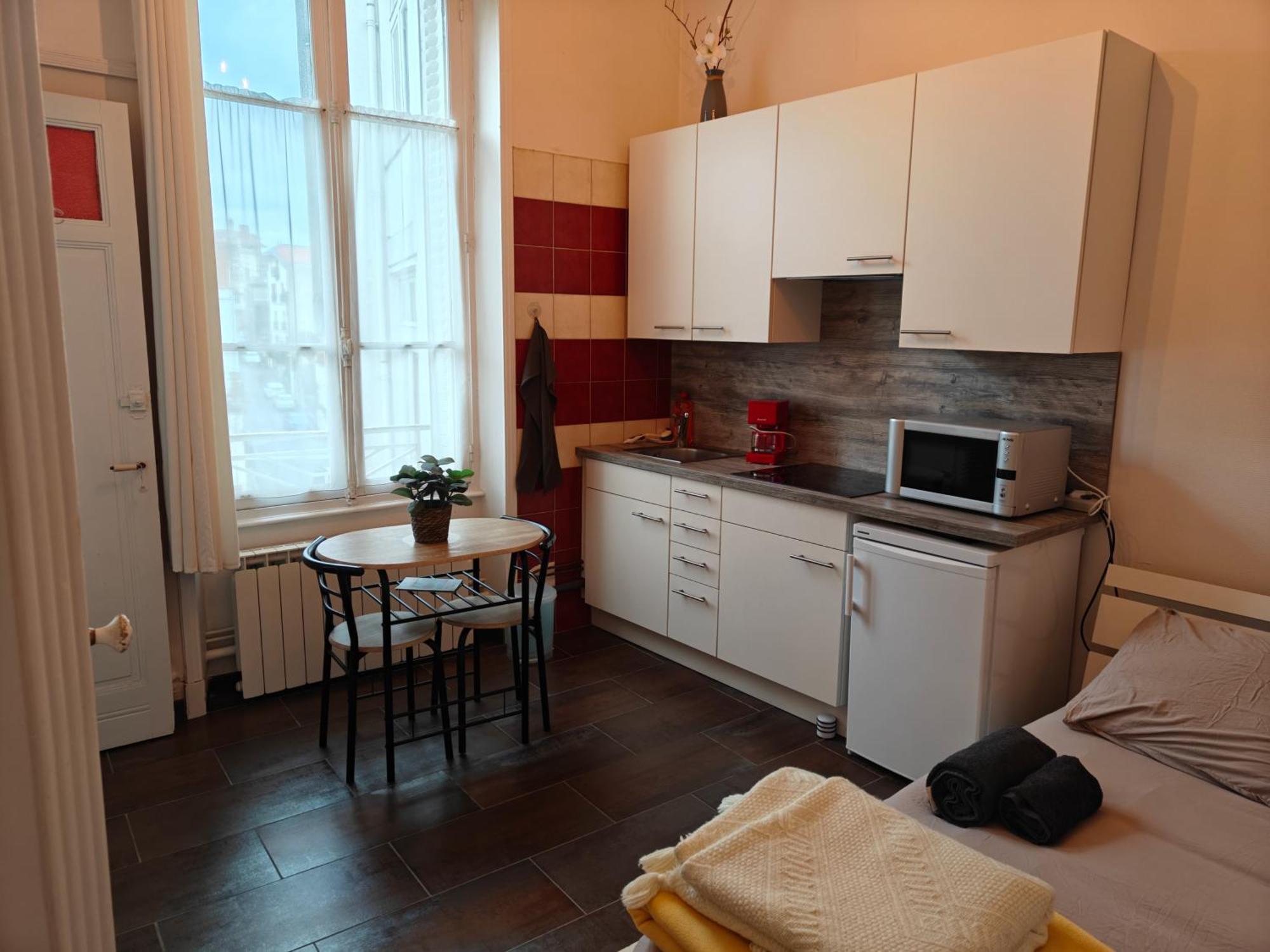 Studio Grand Hotel Chatel Guyon Екстериор снимка